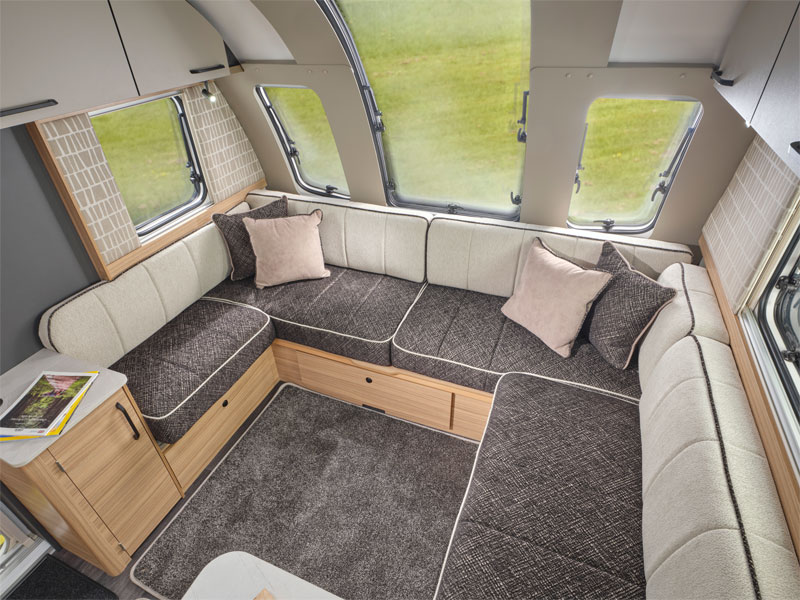 Bailey Pegasus Black Edition Brindisi | Winchester Caravans